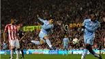 Cuối cùng cờ đã đến tay của Tevez